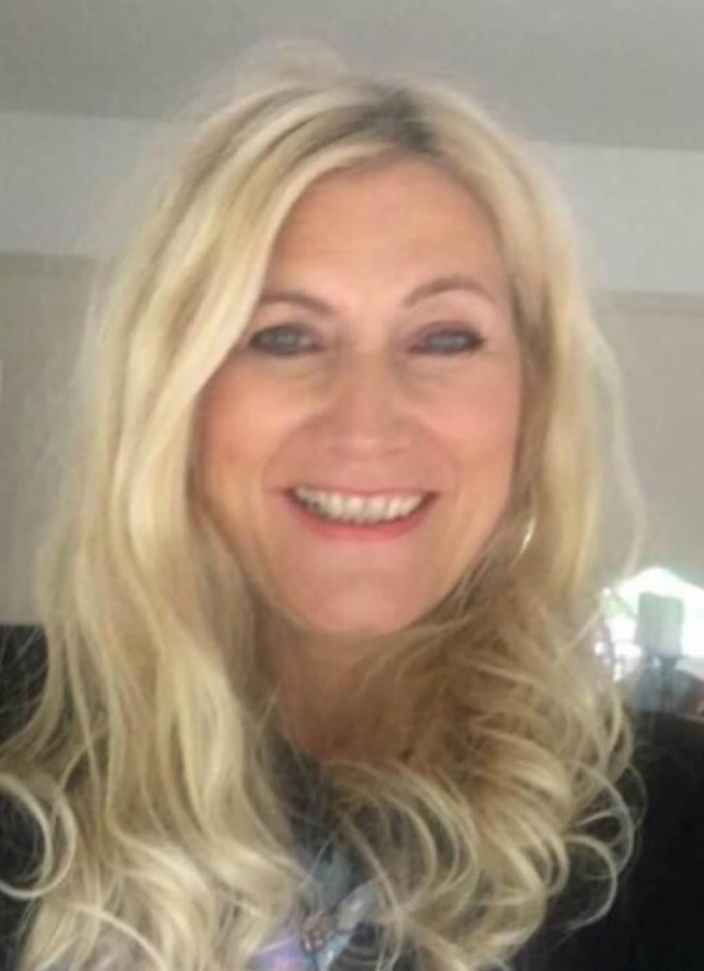 Sonya Hudson smiling